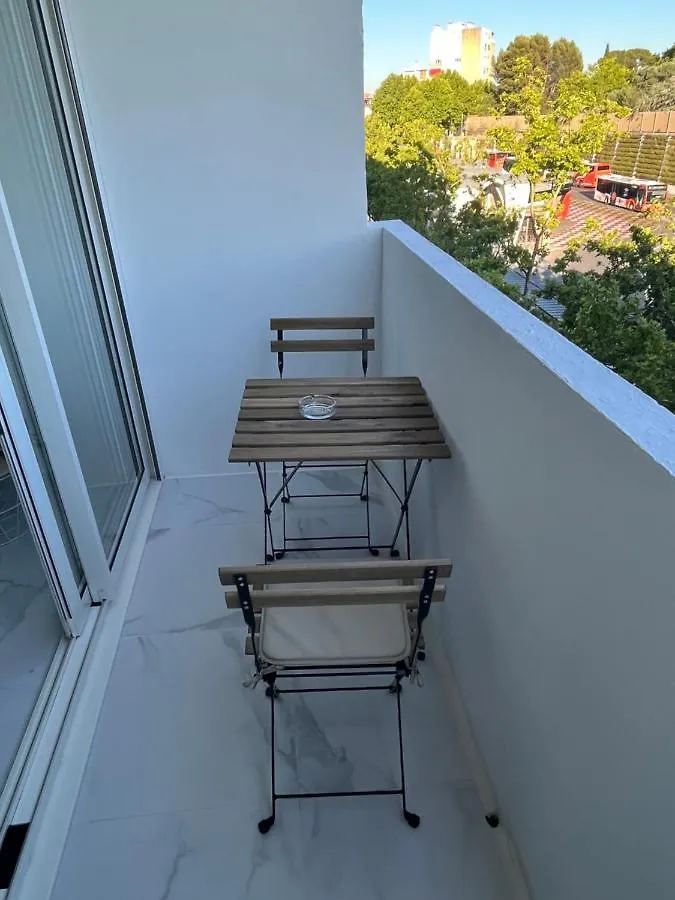 Superbe Appartement Avec Balcon Et Parking Aix-en-Provence France